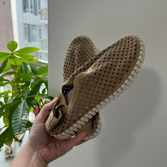 Ilse Jacobsen Tulip 139 Perforated Slip On Sneakers Size 8 - Picture 2 of 6